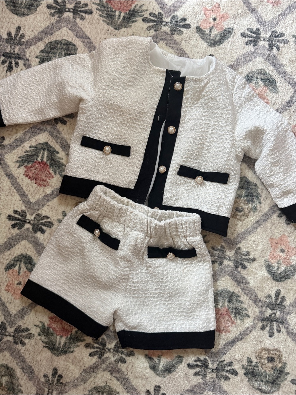 SHEIN White and Black Tweed-Look Kids Matching Set